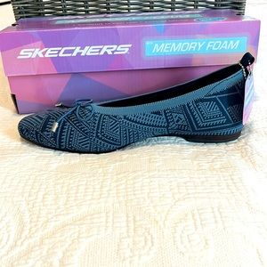 Women's Sketchers Cleo Snip Sweet Class Loafer